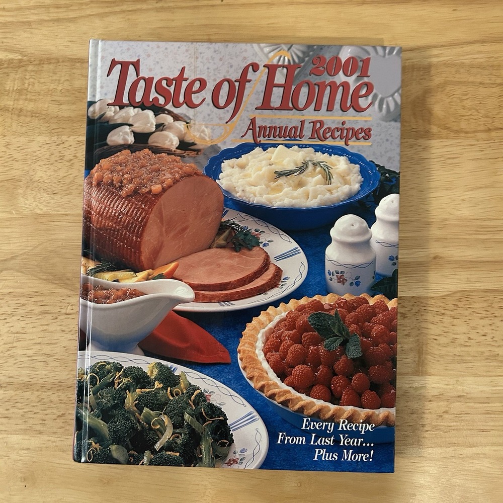 Taste Of Home Annual Recipes 2001 Cookbook Vintage Trad Wife Homemaking Holiday